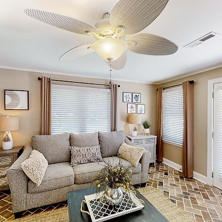 Little River Waterway Cottage Retreat 外观 照片